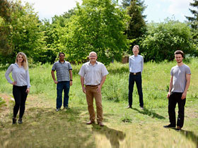 Osnabrück, Juni 2020: seedalive meets seedhouse: match. Wir, das sind von links nach rechts: Swetlana Sauermilch B.Sc. B.A., Dr. Samik Bhattacharya, Dipl.-Biol. Jens Varnskühler, Prof. Dr. Klaus Mummenhoff und Konrad Wellmann B.Sc.